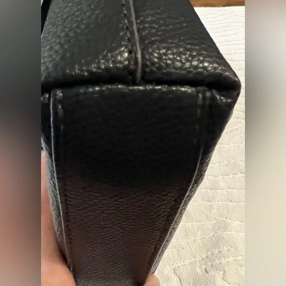 Liz Claiborne Crossbody Handbag Black Faux Pebble Leather
Shoulder Bag - EUC - Picture 7 of 16